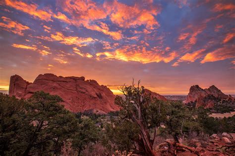 Sunrise Garden Of The Gods Bruce Hausknecht Flickr