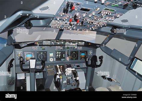 Boeing 737 Cockpit Simulator