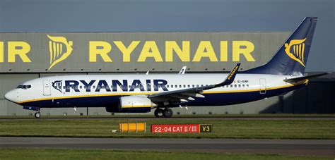 Ryanair Issue Warning After Thousands Of Customers Fall For Fake