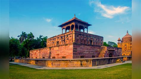 Heritage Monuments Khusro Bagh In Prayagraj Uttar Pradesh A Silent