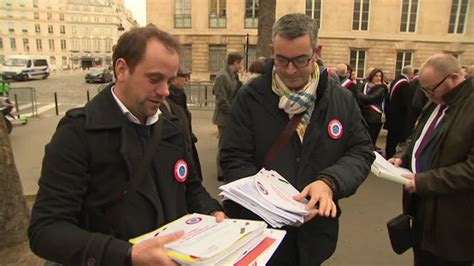 Grand débat les maires réservés les Gilets jaunes plus que déçus