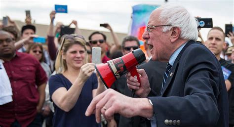 Clinton Sanders Dial Down Supreme Court Rhetoric At Nevada Rallies