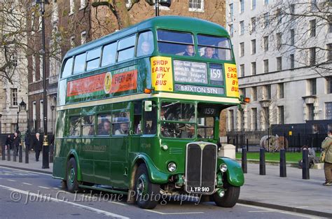 London Transport Aec Regent Iii Rt Lyr Taking Par Flickr