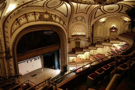 See Inside St Louis Abandoned And Historic Orpheum Theater