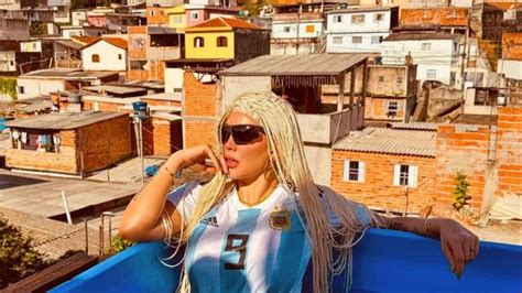 Wanda Nara Mostró El Backstage De Su Videoclip Con Una Jugada Sesión De