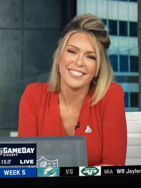 Colleen Wolfe Nfl Network R Hot Reporters