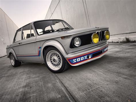 BMW 3 Series 4K wallpaper download