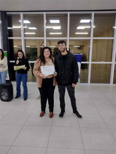 Faculdade Ideau Realiza Entrega Da Bolsa M Rito Ideau Bag