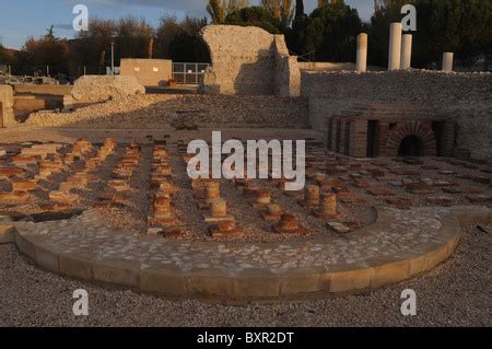 Hypocaust Pilae, Roman Baths, Bath, Somerset, UK Stock Photo - Alamy