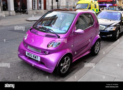 Pink Smart Car Stock Photo - Alamy