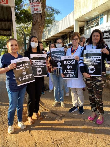 Servidores paralisam atividades em protesto por melhores condições de