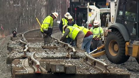 No Signs Of Spill After Another Train Derails In Ohio Officials YouTube