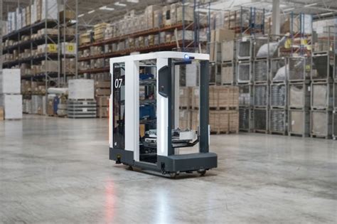 Magazino Launches Pilot Project At Zf With The Robot Soto Magazino A