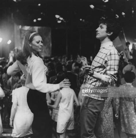 Top Of The Pops 1967 Photos And Premium High Res Pictures Getty Images