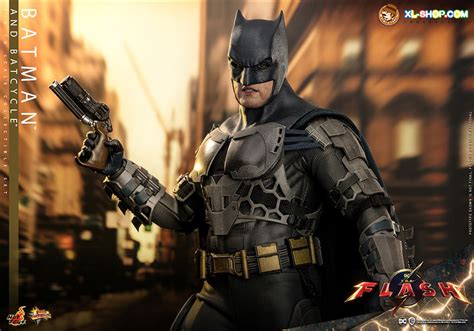 Hot Toys MMS705 The Flash 1 6th Scale Batman And Batcycle