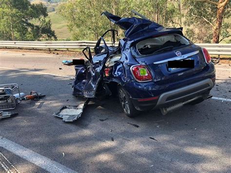 Incidente A Caltanissetta Morti Padre E Due Figli In Uno Scontro Tra