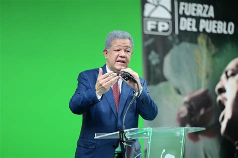 Leonel Fernández En Santiago el Gobierno ha hecho nada