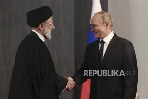 Raisi Telepon Putin Bahas Situasi Timur Tengah Usai Serangan Balasan