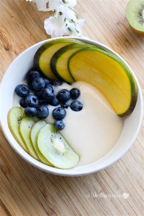 Kiwi Blueberry And Mango Non Dairy Yogurt Bowl