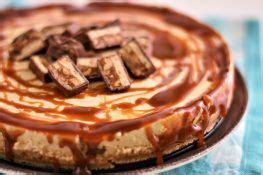 Cheesecake Cu Snickers Si Caramel Sarat Buc T Ria Urecheatei