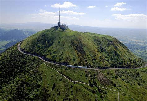 Le puy de Dôme Clermont Auvergne Tourisme