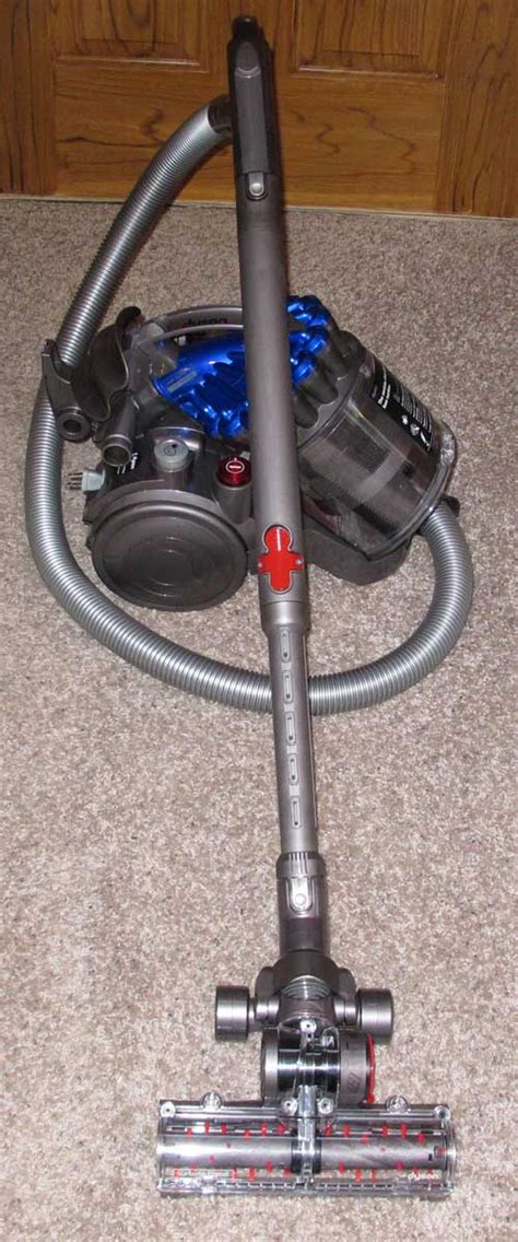 Dyson Dc23 Turbinehead Canister Vacuum Cleaner Review The Gadgeteer