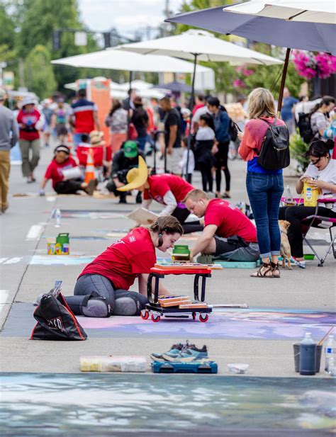 Chalk Artists Working La Strada Photo By Michelle Bauer