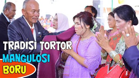 TRADISI TORTOR BATAK MANGULOSI BORU YouTube