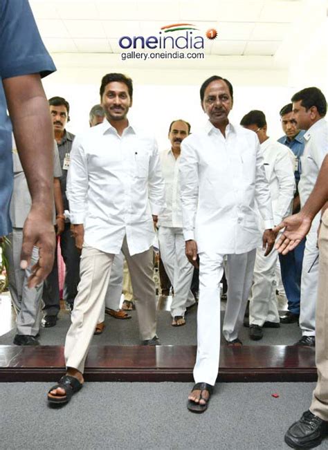 AP CM YS Jagan Meets TS CM KCR At Pragati Bhavan Photos HD Images