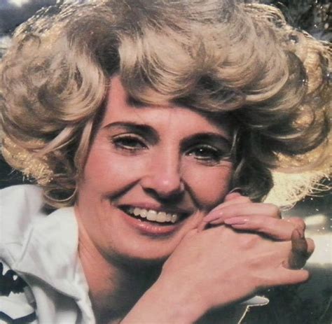 Tammy Wynette In June 1983 CBS Promoted An Anthology Of Tammy