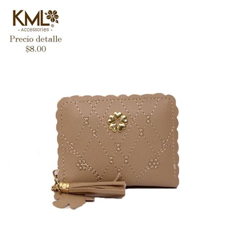 BILLETERA ROMBOS Y FLORES BORDADOS BEIGE KML ACCESORIOS