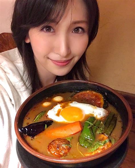 横山ルリカさんのインスタグラム写真 横山ルリカinstagram 「 正解は、スープカレーでした〜🍛🥦🥕🍅 正解している方も何人か