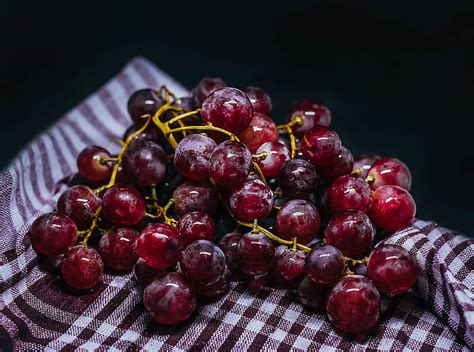 Uva roja fresca ultra comida y bebida naturaleza púrpura mesa