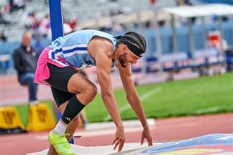 Photo Gallery: Wide-ranging KU track and field action on Kansas Relays ...