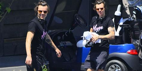 See Harry Styles Show Off His Biceps At A Golf Retreat