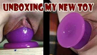 Free Dildo Unboxing Test Porn Videos From Thumbzilla