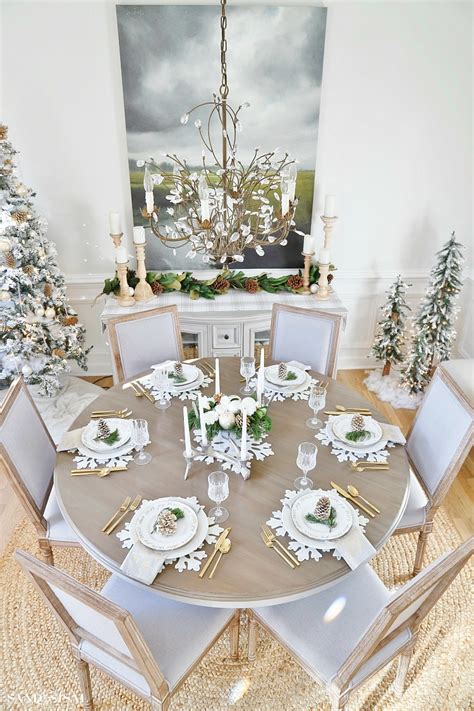 Top Round Table Christmas Decor Ideas For A Festive Dining Experience