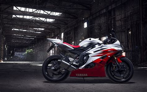 Yamaha YZF R6 Red And White Sport Bike Side View Japanese Motorbikes