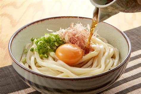 海外でも人気の釜揚げうどん！「丸亀製麺」の人気メニューやおすすめの食べ方を紹介 おすすめ旅行を探すならトラベルブックtravelbook