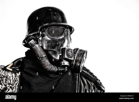 A Military Gas Mask High Resolution Stock Photography And Images Alamy