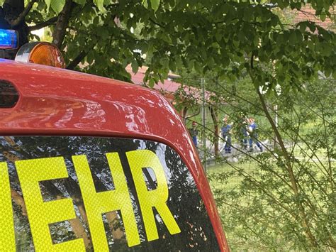 Einsatz B Brand Geb Ude Zimmer Person In Gefahr Feuerwehr