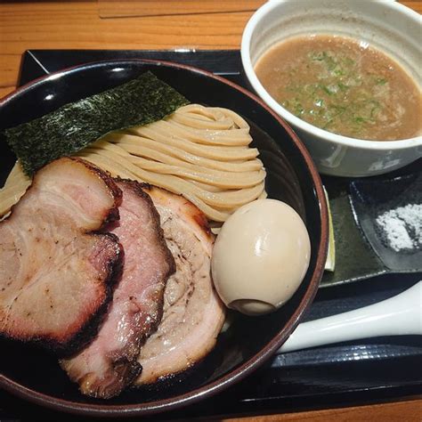 『チャーシューつけ蕎麦 並 1400円、味玉100円』中華蕎麦 ひら井のレビュー ラーメンデータベース