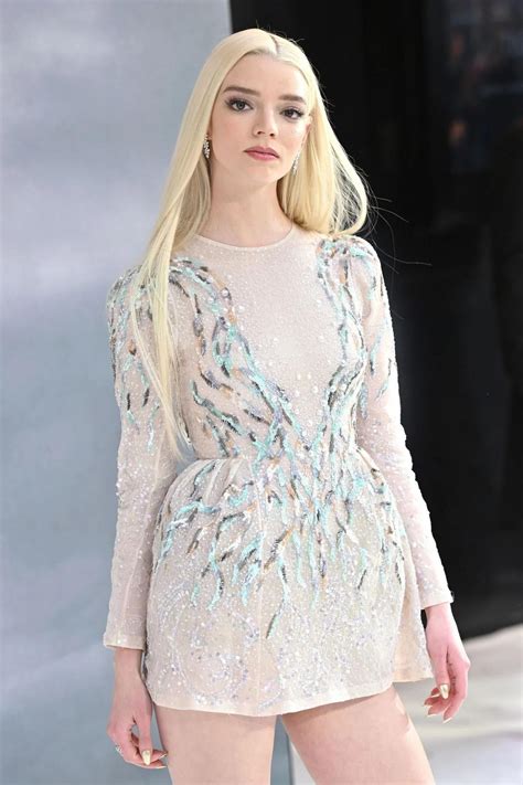 What is the best way to worship Goddess Anya, her oh so sexy pale legs