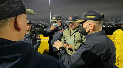 Ministro Ceballos Lider Labores De Combate Contra El Incendio En El