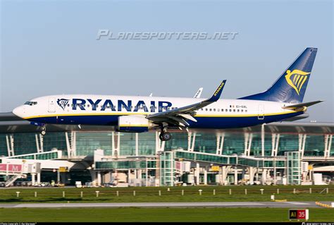 EI GXL Ryanair Boeing 737 8AS WL Photo By Rui Marques ID 1347303