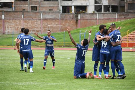 Con Dedicatoria Cienciano Celebra Victoria Ante Sport Huancayo Con