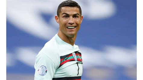 Ronaldo Quebra Mais Um Recorde É O Jogador Com A Carreira Mais Longa