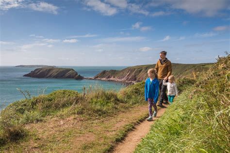 Pembrokeshire Coast Path National Trail - Pembrokeshire Coast National Park