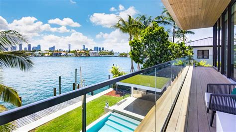 Miami Waterfront Houses