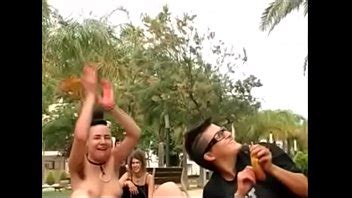 Orgasmo En Un Parque 2 XVIDEOS